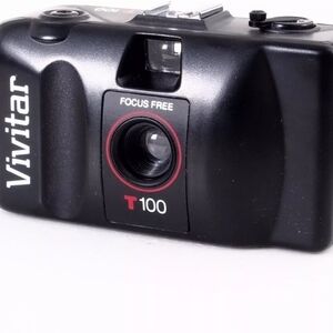 NEW VINTAGE VIVITAR T100 35MM POINT SHOOT FOCUS FREE FILM CAMERA